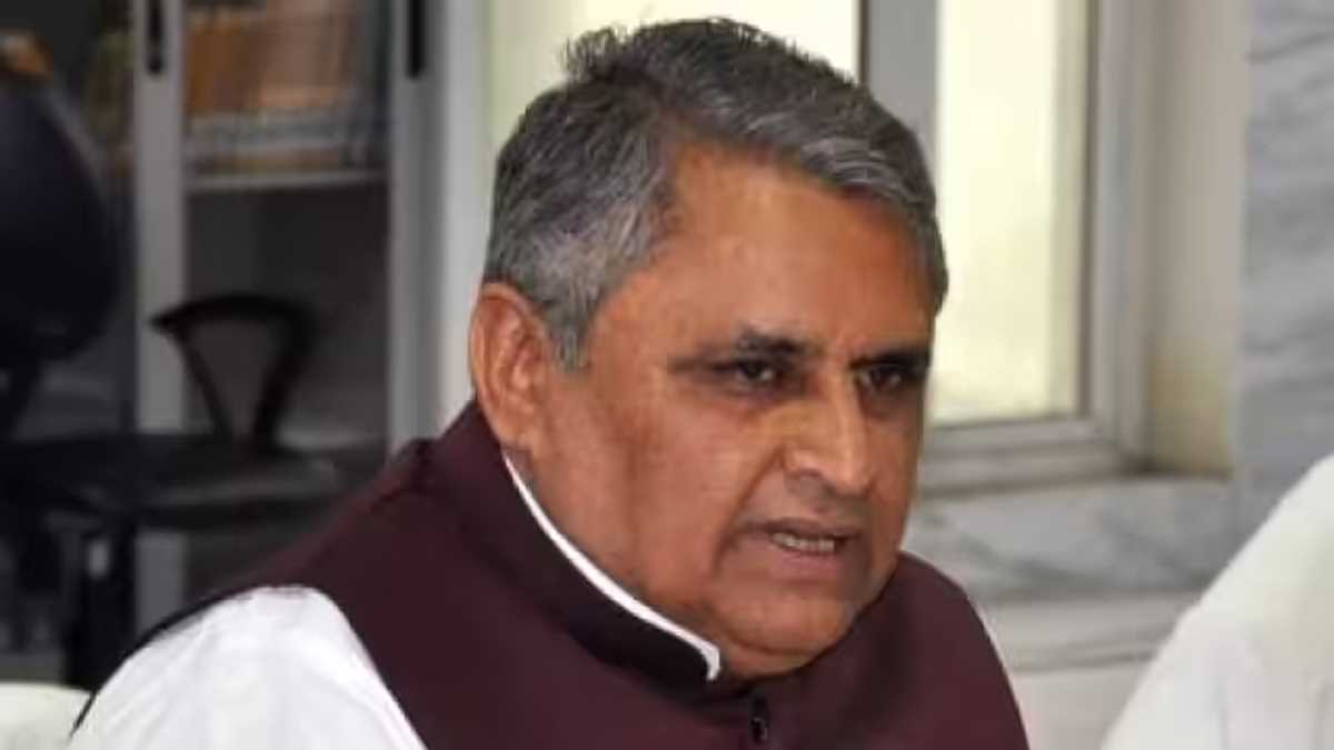 बिहार में गरीबों की मदद के लिए डीजल पर वैट कम : विजय चौधरी